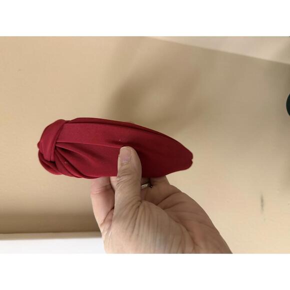 Red Knotted Fabric Headband - Picture 4 of 5